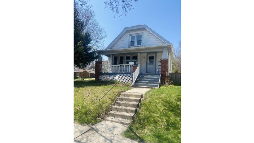 3305 N Bremen St Milwaukee, WI 53212 by Riverwest Realty Milwaukee $219,000