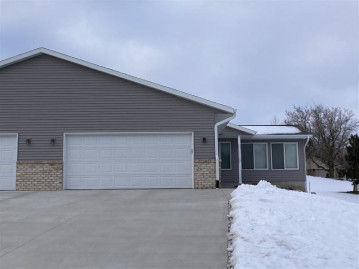 1630 Pine Ridge Court, Shawano, WI 54166