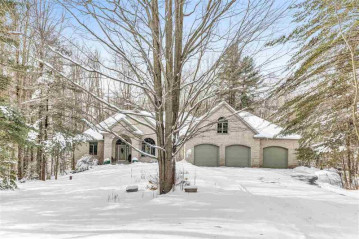 1815 Zion Lane, Little Suamico, WI 54101-9423