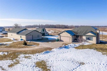 9351 Maple Lane, Winchester, WI 54947