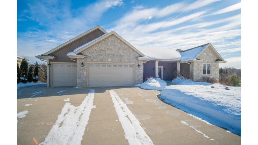 1388 American Eagle Dr Slinger, WI 53086 by Exsell Real Estate Experts LLC $525,000