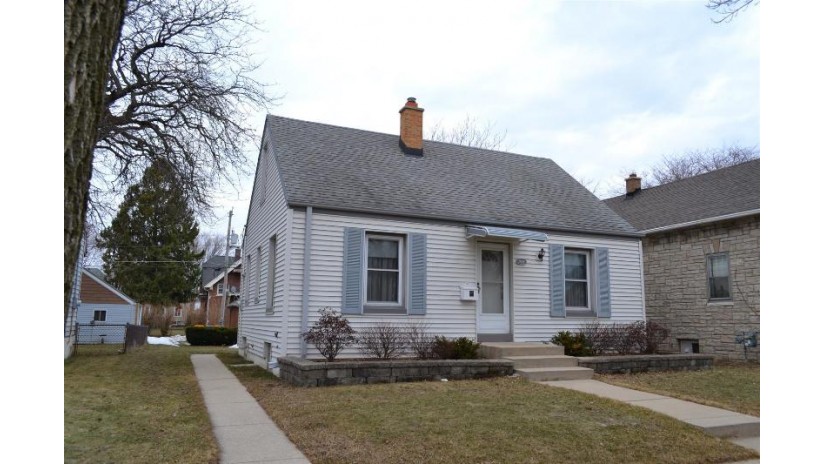 2405 S 73rd St West Allis, WI 53219 by RE/MAX Realty Pros~Hales Corners $144,900