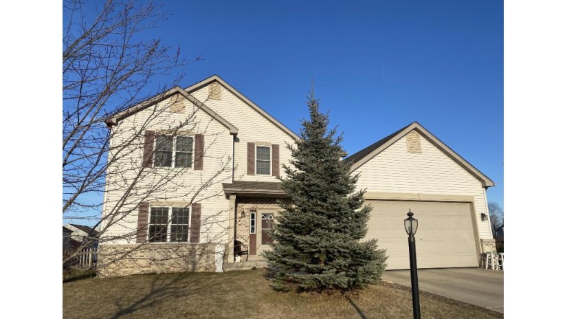 N8340 Whippoorwill Rd Ixonia, WI 53036 by Lake Country Flat Fee $349,900