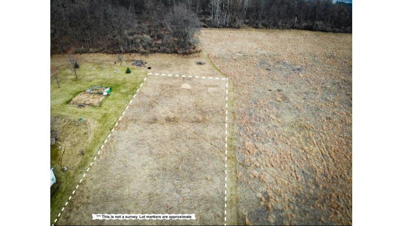 LT7 Arrowhead Trl Hubbard, WI 53039 by Land & Legacy Group LLC $37,900