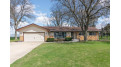 6280 S Baas Dr New Berlin, WI 53146 by Realty Experts $349,900