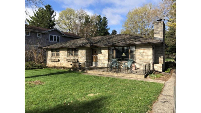 1423 N Breezeland Rd Summit, WI 53066 by Property Advisory Group, LTD $339,900