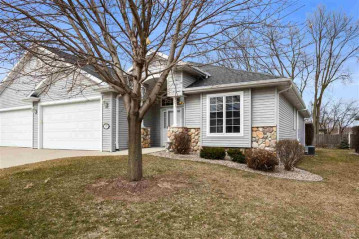 118 Regent Place, Neenah, WI 54956-5077