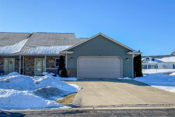 115 Baker Blvd, Beaver Dam, WI 53916