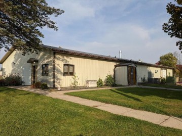 100 Hattan St, Bangor, WI 54614-8865