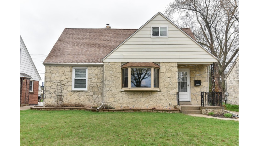 3442 N 93rd St Milwaukee, WI 53222 by Shorewest Realtors $249,900