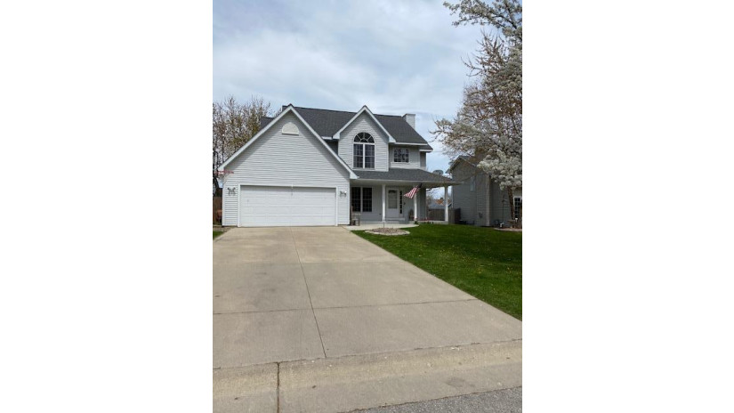 3282 125th St Pleasant Prairie, WI 53158 by Cove Realty, LLC $334,900