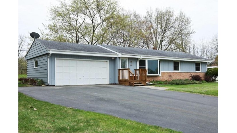 14335 W Armour Ave New Berlin, WI 53151 by RE/MAX Realty Pros~Hales Corners $274,900