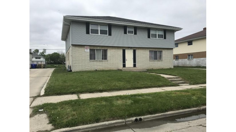4624 36th Ave Kenosha, WI 53144 by RealtyPro Professional Real Estate Group $229,900