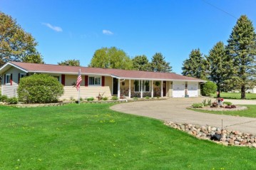 N709 Koch Rd, Sharon, WI 53585-9712