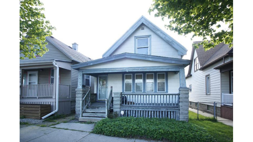 2417 N Pierce St Milwaukee, WI 53212 by Riverwest Realty Milwaukee $149,000