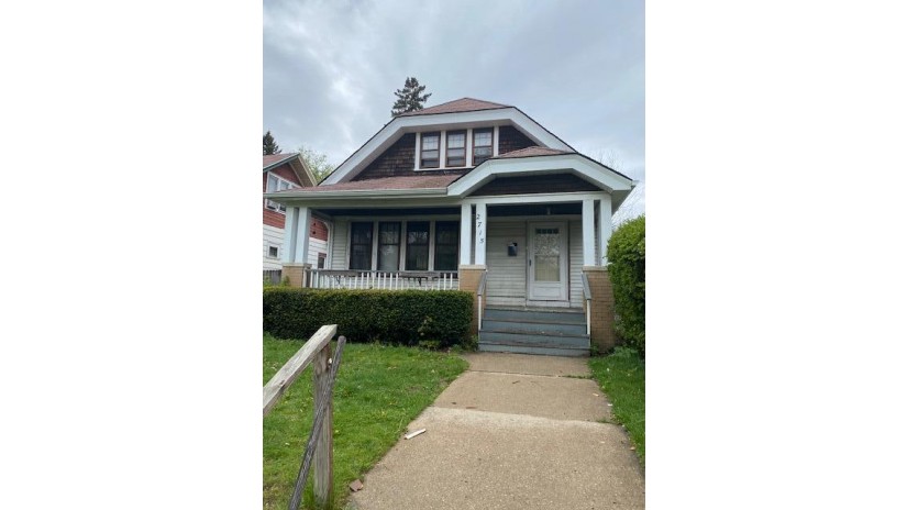 2715 N 49th St Milwaukee, WI 53210 by M3 Realty $67,000