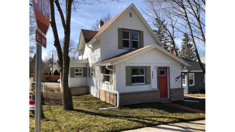 240 S Charles St Waukesha, WI 53186 by ListWithFreedom.com $225,000