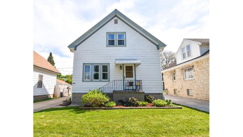 459 E Howard Ave Milwaukee, WI 53207 by Redefined Realty Advisors LLC $235,000