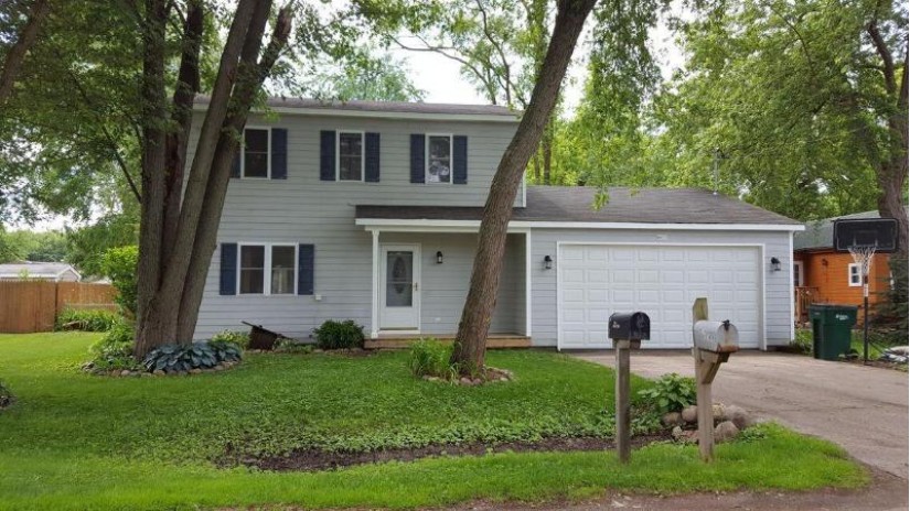 W935 Hyacinth Rd Bloomfield, WI 53128 by RE/MAX Plaza $160,000