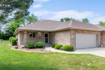 1633 Peach Tree Court, Kaukauna, WI 54130