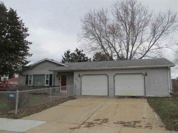 1511 Kensington St, Janesville, WI 53546