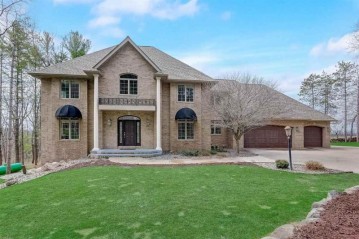 8567 Arbor Trace Dr, Springdale, WI 53593