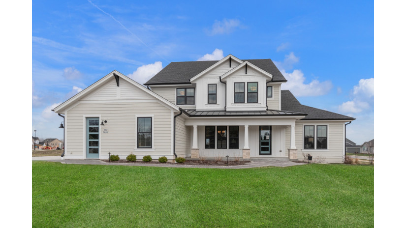 W50N8172 Tern Ter Cedarburg, WI 53012 by Shorewest Realtors $864,900