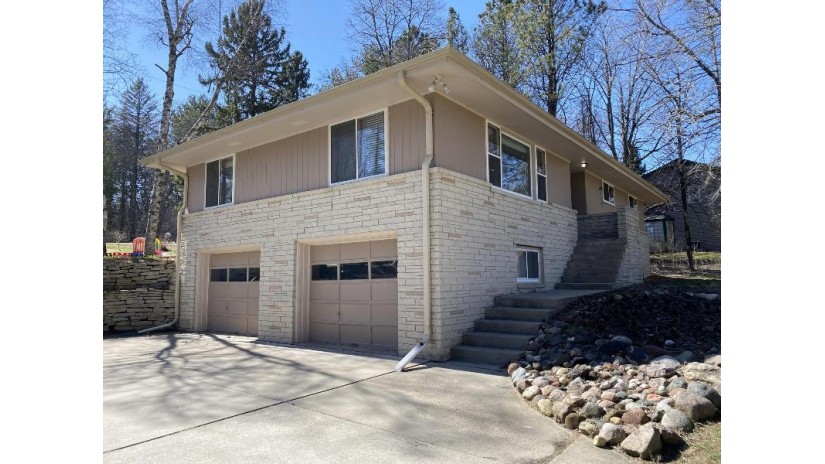 W125 Oosty Ave Ixonia, WI 53066 by Lake Country Flat Fee $319,900