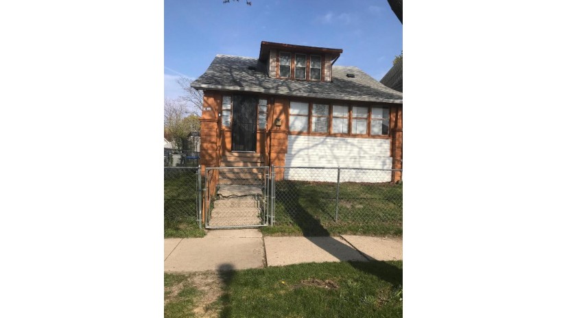 4654 N 29th St Milwaukee, WI 53209 by Wiley Realty Group $89,900