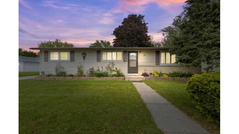 126 W Spaulding St Watertown, WI 53098 by RE/MAX Realty Center $189,900