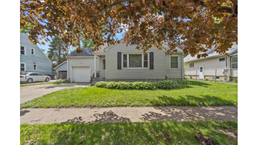 445 N Pine St Janesville, WI 53548 by First Weber Inc - Brookfield $129,900