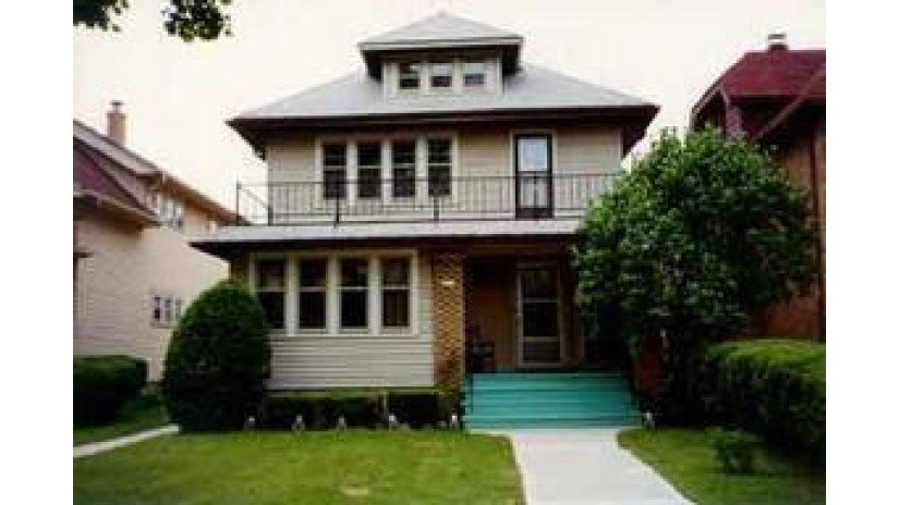 2855 N 53rd St 2857 Milwaukee, WI 53210 by HomeWire Realty $139,900