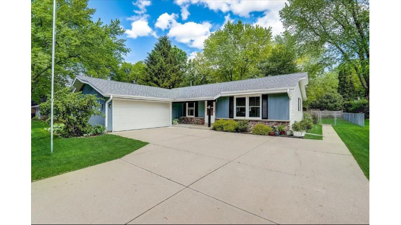 1909 Chapman Dr Waukesha, WI 53189 by Keller Williams Realty-Milwaukee Southwest $299,900