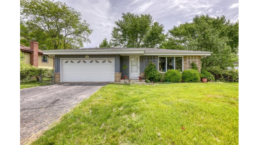 6615 Cliffside Ct Caledonia, WI 53402 by The Wisconsin Real Estate Group $215,900