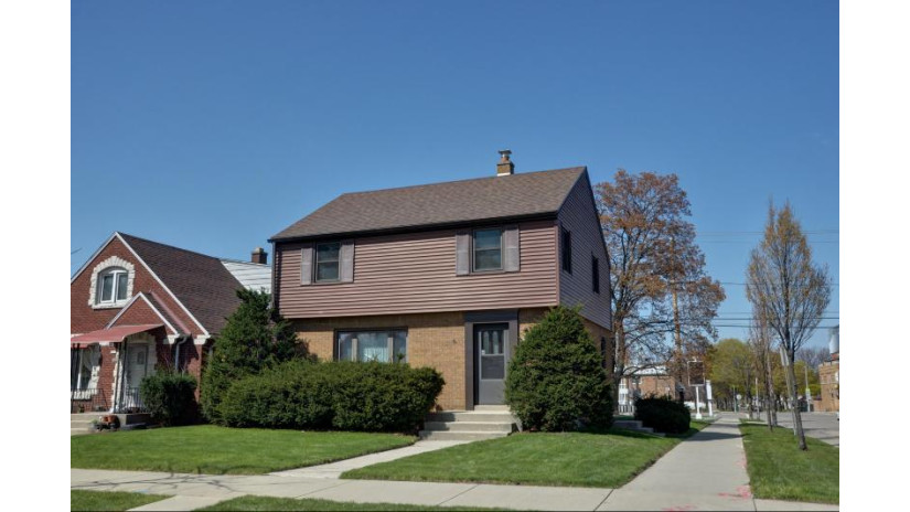 3203 S 26th St Milwaukee, WI 53215 by Bay View Homes $229,900