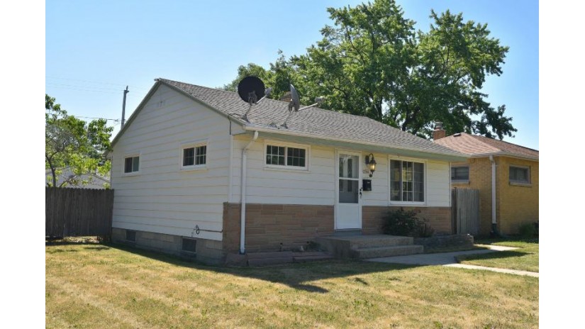 3944 S 51st St Milwaukee, WI 53220 by Coldwell Banker Realty $165,000