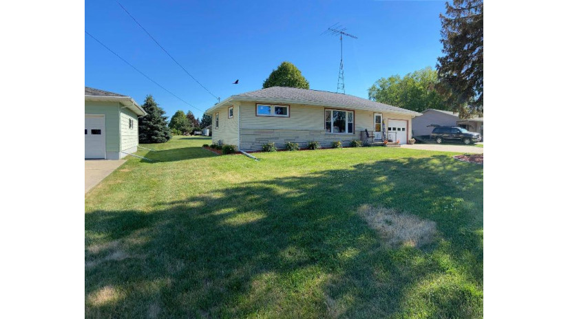 865 West St Watertown, WI 53094 by NextHome Success-Ft Atkinson $185,000