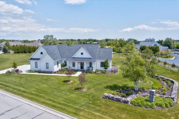 843 Settlers Trl, Sheboygan Falls, WI 53085-1893