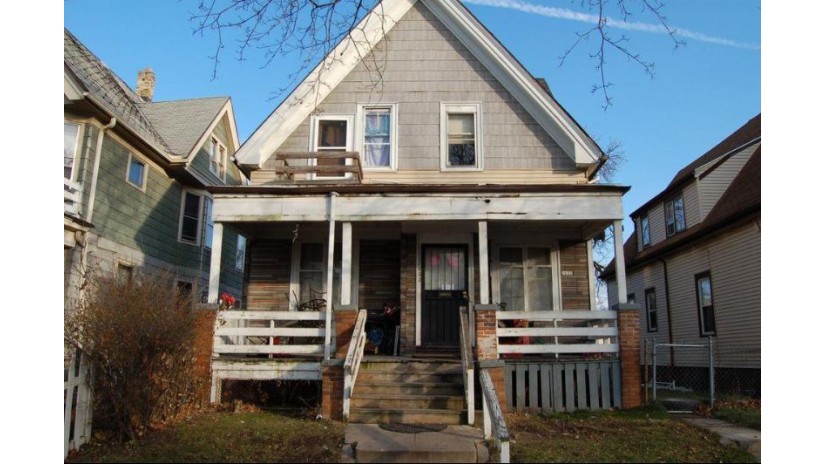 2632 N 23rd St Milwaukee, WI 53206 by Homestead Realty, Inc $54,900