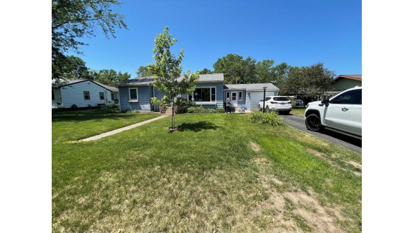 2537 1st Ave E Campbell, WI 54603 by @properties La Crosse $168,000