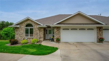 4220 Williamsburg Drive, Eau Claire, WI 54703