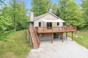 N11842 Menominee Woods Drive, Wagner, WI 54177