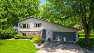 404 High Street, Embarrass, WI 54933