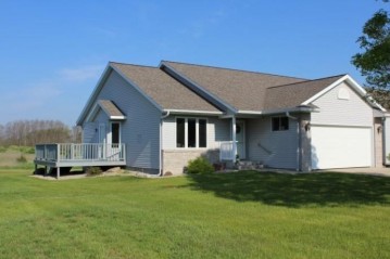 2514 Northridge Dr, Portage, WI 53901