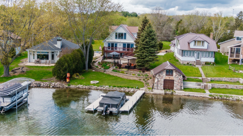 5478 W Lake Dr West Bend, WI 53095 by Shorewest Realtors $999,750