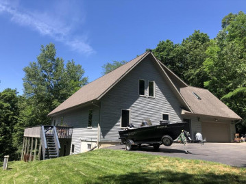 N2060 Cedar Ct, Bergen, WI 54658