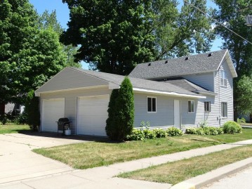 204 E Center St, Readstown, WI 54652