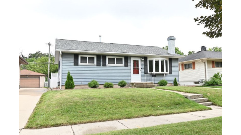 6534 S 17th St Milwaukee, WI 53221 by Shorewest Realtors $224,900