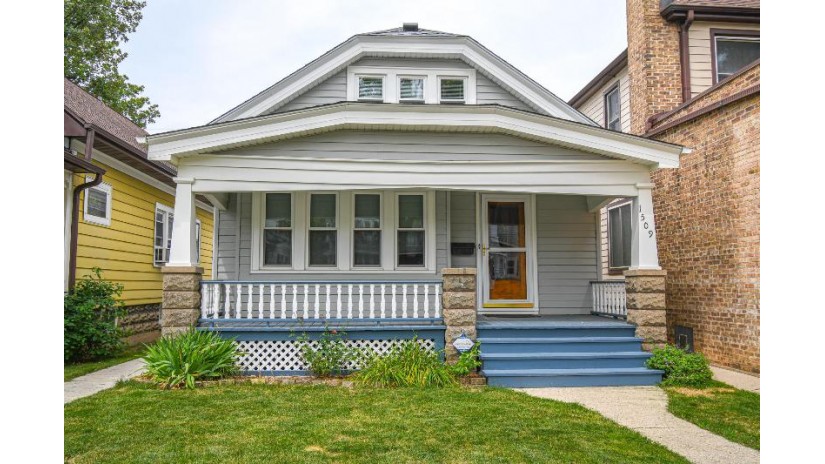 1509 S 81st St West Allis, WI 53214 by Redefined Realty Advisors LLC $174,900