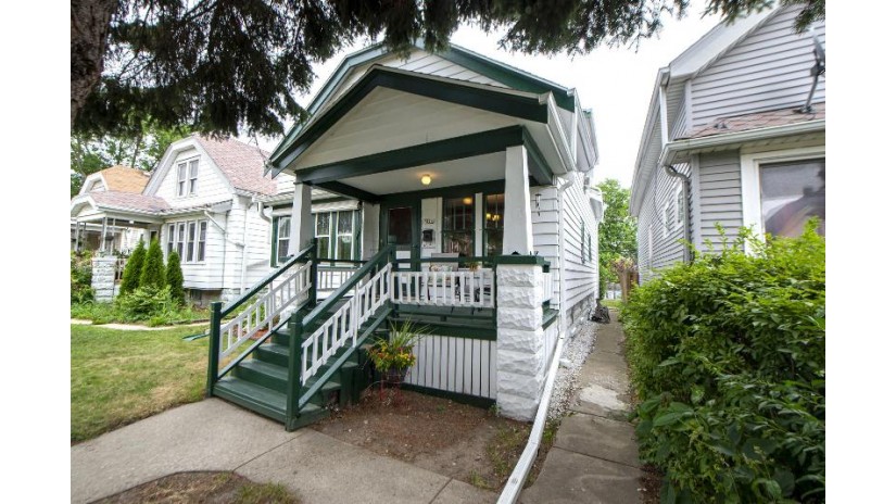 3010 S 9th Pl Milwaukee, WI 53215 by Coldwell Banker Realty $169,900